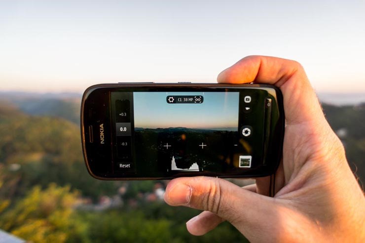 nokia_pureview_808_14.jpg
